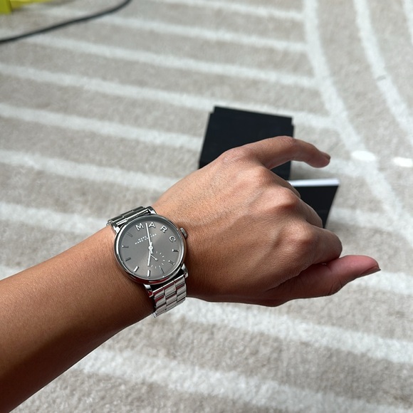 Marc By Marc Jacobs Silver Women’s Watch with Taupe Face - Picture 9 of 9